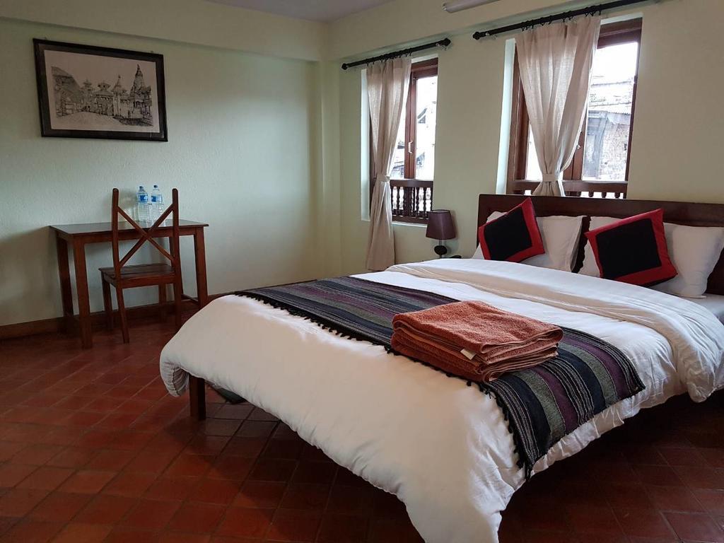Khwopa Inn & Rooftop Restaurant Bhaktapur Exterior photo